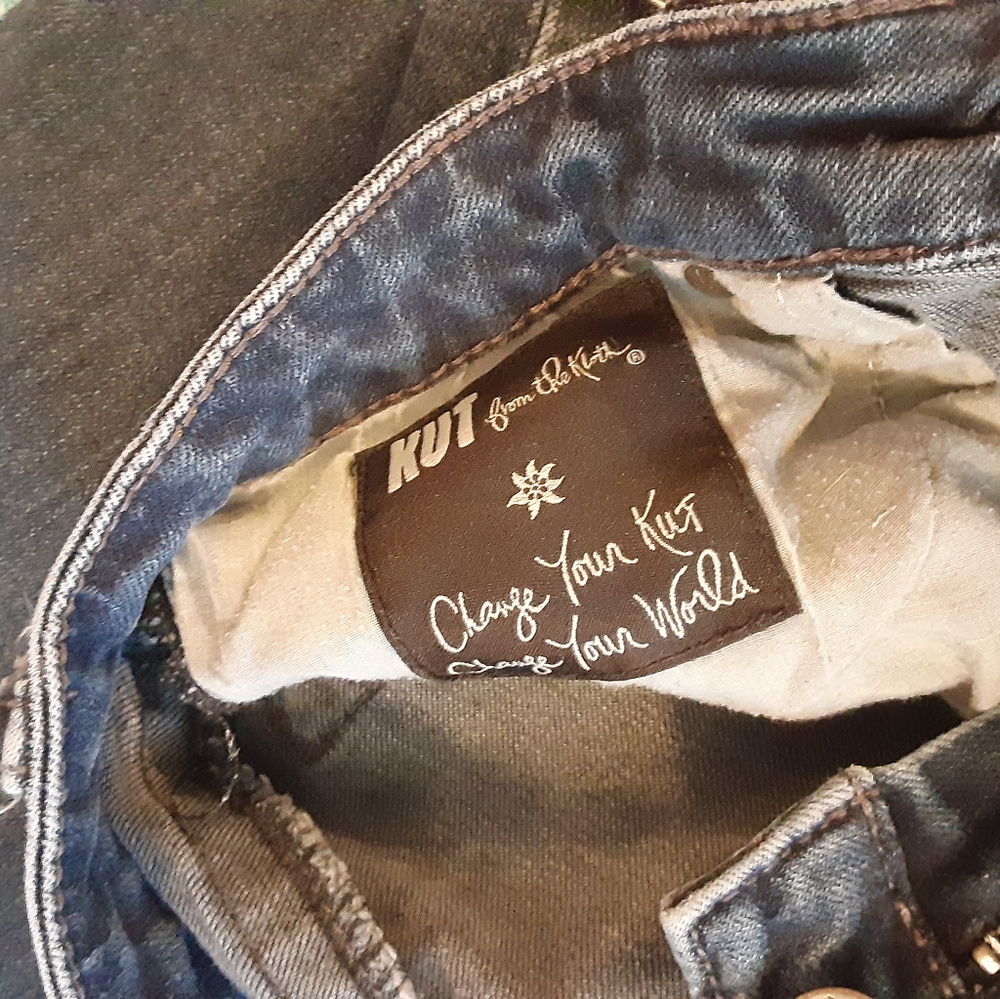 ✨HP!🎉KUT👖Straight leg Jeans - Picture 3 of 10